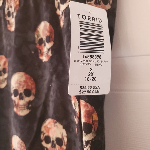 TORRID CROP COMFORT WAIST PREMIUM LEGGING - Picture 5 of 5